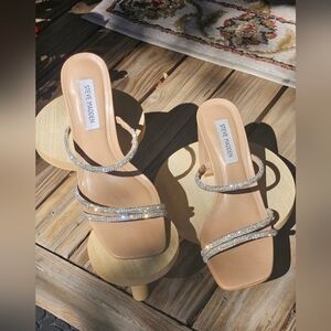 Steve Madden Beige and Silver Rhinestone Strappy Sandals Size 7